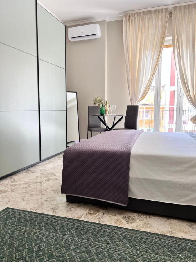 Appartement Visconti 90 à Bari Extérieur photo