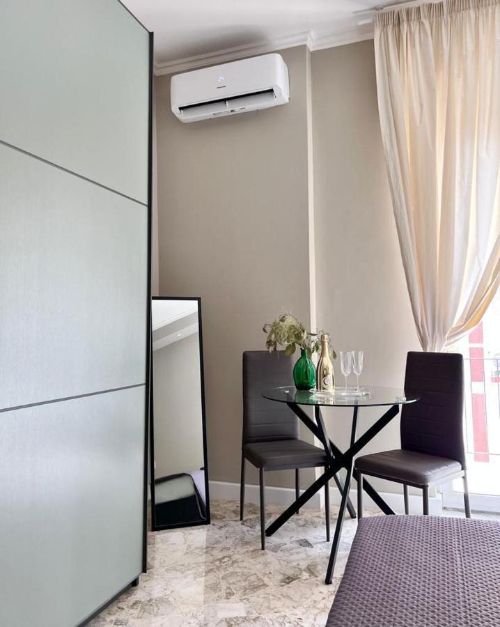Appartement Visconti 90 à Bari Extérieur photo